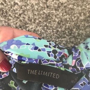 Limited XS assymetrical top